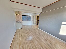 スマイリー豊中 1階2LDKのリビング/ダイニング