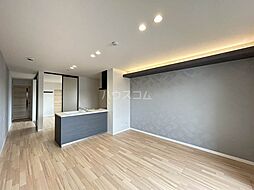 ラウンドアバウト安城 305