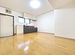 成城III番館 101 1階2DKのリビング/ダイニング