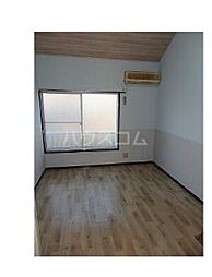 VILLA港南台 2階ワンルームのリビング/ダイニング