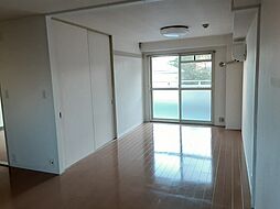 カステーロ・フチ 201 2階1LDKのリビング/ダイニング