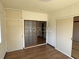 エルディム薫 2階2DKのリビング/ダイニング