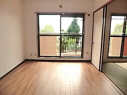 コートグレイスエクセレント 401 4階3LDKのリビング/ダイニング