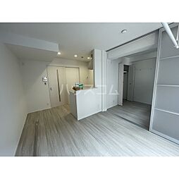 リトルキャビン 106 1階1LDKのリビング/ダイニング