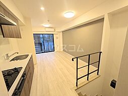 アジールコート都立大学 212 地下1階3LDKのリビング/ダイニング