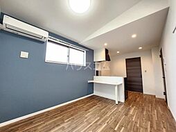 クレストパレス八柱 205 2階1LDKのリビング/ダイニング