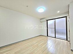 グランデール三井 105 1階ワンルームのリビング/ダイニング