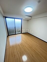 ウエスト南桂 402 4階1Kのリビング/ダイニング