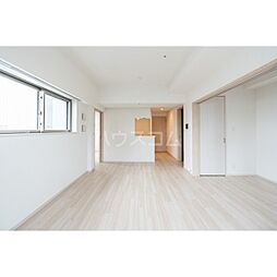 コンフォリア・リヴ板橋 1403 14階3LDKのリビング/ダイニング