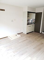 エクセレント小金井 101 1階ワンルームのリビング/ダイニング