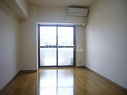 マモール北久里浜 302 3階1Kのリビング/ダイニング