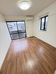 ジュノア神足 202 2階1Kのリビング/ダイニング