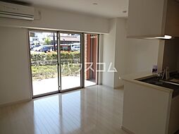 ベルファミーユ高根台II 2階1LDKのリビング/ダイニング