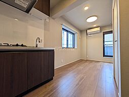 アパートメントＴＳ02 402 4階ワンルームのリビング/ダイニング