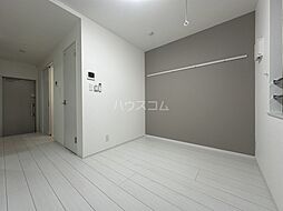 コルビジェIV 101 1階ワンルームのリビング/ダイニング