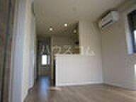 サウザンド3 202 2階2LDKのリビング/ダイニング