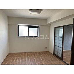 リバーサイドＮ 102 1階3DKのリビング/ダイニング