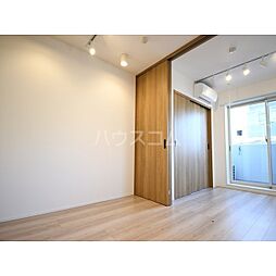 東急東横線 田園調布駅 徒歩4分の賃貸マンション 2階1LDKのリビング/ダイニング