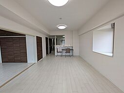 ベルググランデ本八幡 502 5階3SLDKのリビング/ダイニング