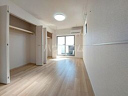 埼玉新都市交通 内宿駅 徒歩8分の賃貸アパート 1階1LDKのリビング/ダイニング