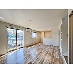 ラシーネ松ケ丘　Ｂ棟 1階3LDKのリビング/ダイニング