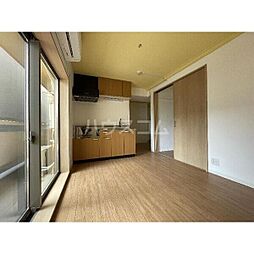 名信ビル 3 2階1LDKのリビング/ダイニング