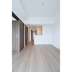 東武伊勢崎線 竹ノ塚駅 徒歩3分の賃貸マンション 7階2LDKのリビング/ダイニング