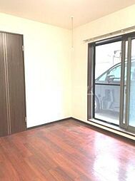 都営大江戸線 西新宿五丁目駅 徒歩2分の賃貸マンション 1階1Kのリビング/ダイニング