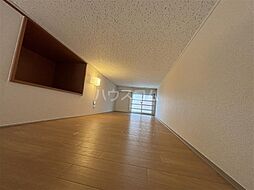 Palace上峰 201 2階1Kのリビング/ダイニング