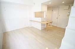 キンググランシェ24 102 1階ワンルームのリビング/ダイニング