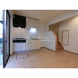 ＴＲＩＰＬＥＸ（トリプレックス） B 1階2DKのリビング/ダイニング