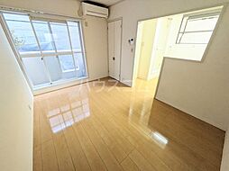 メゾンジョリ 103 1階ワンルームのリビング/ダイニング