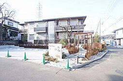 Ａｚａｌｅａ　Ｐａｌａｃｅ　I