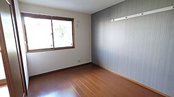 コゥジィーコートKTMS. AＢ A201 2階1LDKのリビング/ダイニング