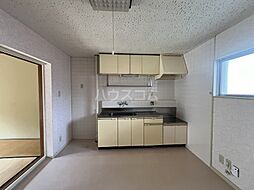 荒川マンション 101 1階2DKのリビング/ダイニング