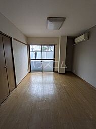 リズ松が丘 104 1階1Kのリビング/ダイニング