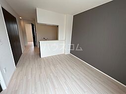 LUXE queen 206 1階2LDKのリビング/ダイニング