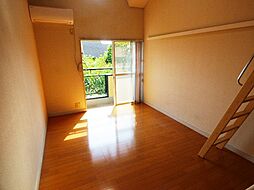 デイズィーハウス 2階ワンルームのリビング/ダイニング