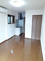 三ツ沢パークサイド 101 1階ワンルームのリビング/ダイニング