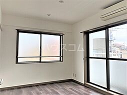 メゾンド・キャナル 302 3階2DKのリビング/ダイニング