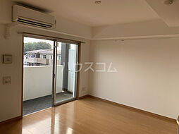 レジデンス二の宮 302 3階2LDKのリビング/ダイニング