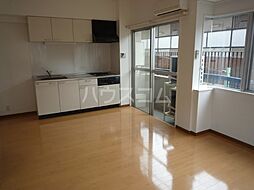 ヒュース・テン 303 3階1LDKのリビング/ダイニング