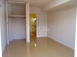 ラフィシア 3階1Kのリビング/ダイニング