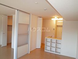 クレインヒルズ 1階1LDKのリビング/ダイニング