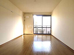 ヴィラ・セレソン 101 1階1Kのリビング/ダイニング