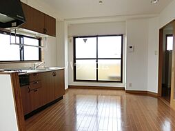 JR南武線 久地駅 徒歩9分の賃貸マンション 3階1LDKのリビング/ダイニング