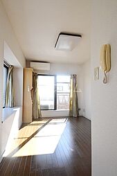 ペアヒルズ大和田 205 2階ワンルームのリビング/ダイニング