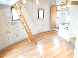 ル・リシャールI 305 3階ワンルームのリビング/ダイニング