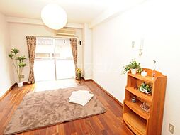 ユトリロつつじが丘 203 2階ワンルームのリビング/ダイニング