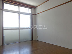 南シティハイツ 404 4階ワンルームのリビング/ダイニング